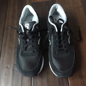 New Balance Tennis Shoes